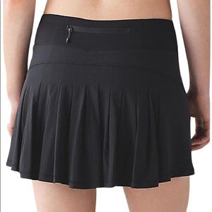 LULULEMON Circuit Breaker Skirt